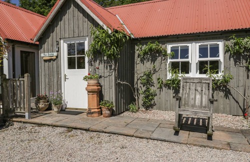 Banchory Cottage | Cabin ∙ 2 bedrooms ∙ 4 guests
