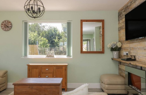Arnold Cottage | Cabin ∙ 2 bedrooms ∙ 4 guests