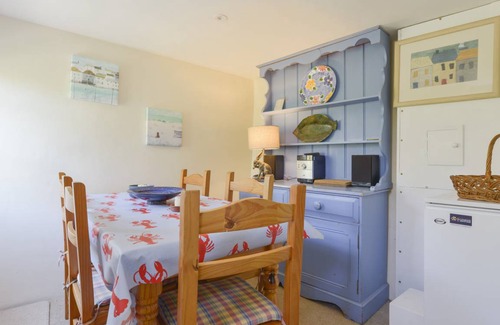 Stoke Fleming Cottage | Cabin ∙ 2 bedrooms ∙ 4 guests