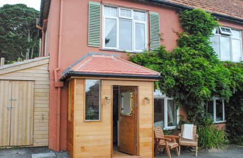 Dartmouth Cottage | Cabin ∙ 2 bedrooms ∙ 4 guests