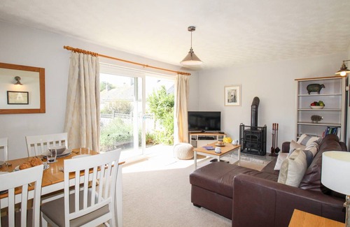 West Lulworth Cottage | Cabin ∙ 2 bedrooms ∙ 3 guests