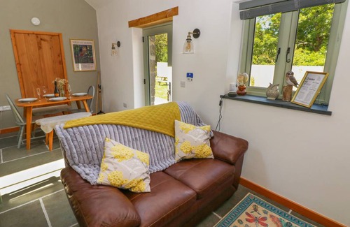Pembroke Cottage | Cabin ∙ 2 bedrooms ∙ 4 guests