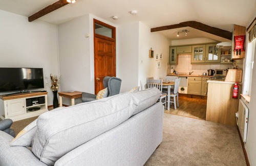 Berrynarbor Cottage | Cabin ∙ 2 bedrooms ∙ 4 guests