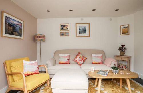 Menai Bridge Cottage | Cabin ∙ 2 bedrooms ∙ 4 guests