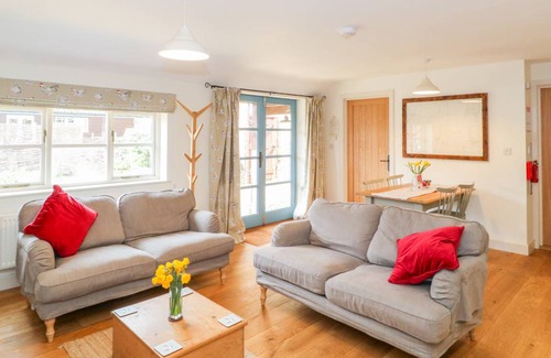 Yeovil Cottage | Cabin ∙ 2 bedrooms ∙ 4 guests