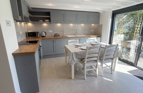 Perranuthnoe Cottage | Cabin ∙ 2 bedrooms ∙ 3 guests