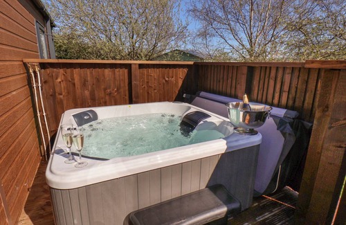 Runswick Bay Cottage | Cabin ∙ 2 bedrooms ∙ 4 guests