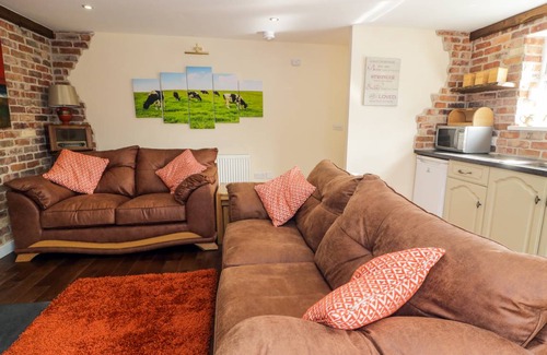 Llangynin Cottage | Cabin ∙ 2 bedrooms ∙ 4 guests