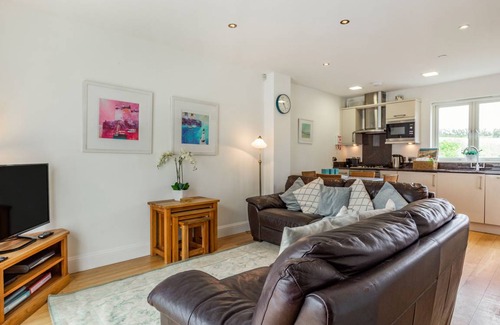Treyarnon Cottage | Cabin ∙ 2 bedrooms ∙ 4 guests