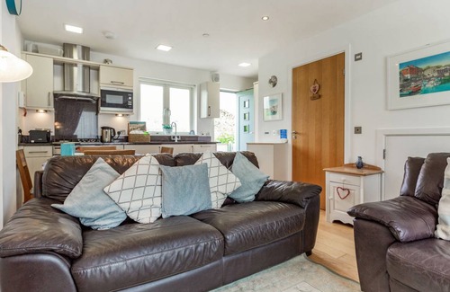 Treyarnon Cottage | Cabin ∙ 2 bedrooms ∙ 4 guests