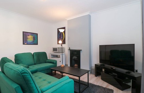 West Pennard Cottage | Cabin ∙ 2 bedrooms ∙ 4 guests