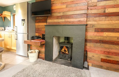 Lochearnhead Cottage | Cabin ∙ 2 bedrooms ∙ 4 guests