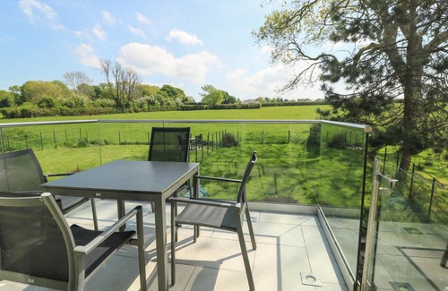 Brynsiencyn Cottage | Cabin ∙ 2 bedrooms ∙ 4 guests
