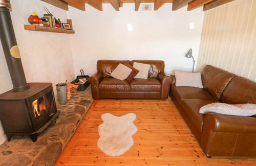 Newport Cottage | Cabin ∙ 2 bedrooms ∙ 6 guests