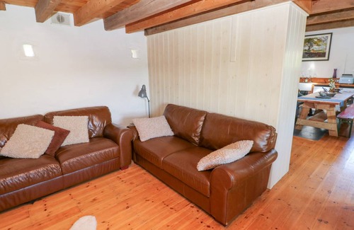 Newport Cottage | Cabin ∙ 2 bedrooms ∙ 6 guests