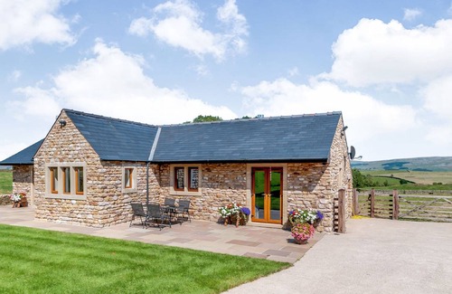 Settle Cottage | Cabin ∙ 2 bedrooms ∙ 4 guests
