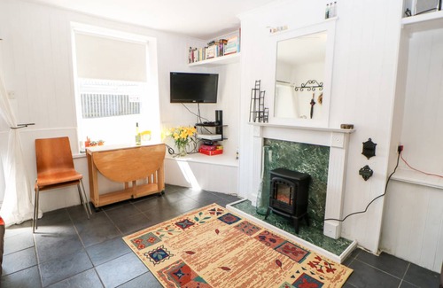 Haltwhistle Cottage | Cabin ∙ 2 bedrooms ∙ 4 guests