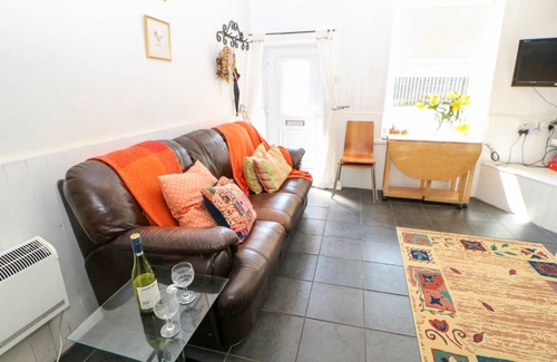 Haltwhistle Cottage | Cabin ∙ 2 bedrooms ∙ 4 guests