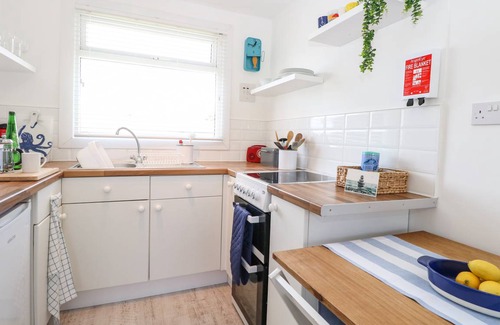 Kessingland Cottage | Cabin ∙ 2 bedrooms ∙ 4 guests