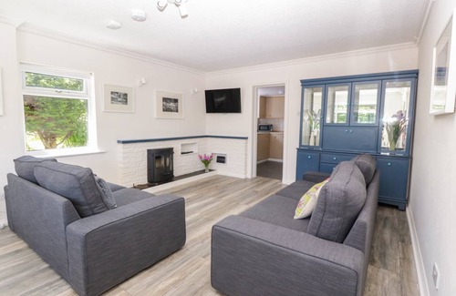 Southerness Cottage | Cabin ∙ 2 bedrooms ∙ 4 guests