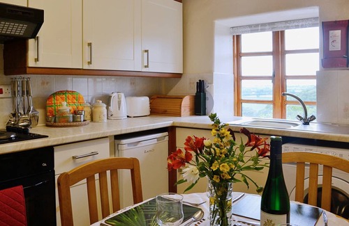 Symonds Yat Cottage | Cabin ∙ 2 bedrooms ∙ 3 guests