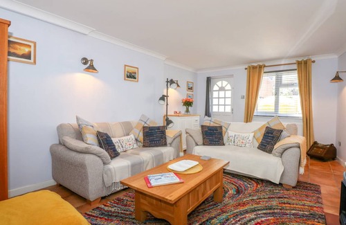 West Runton Cottage | Cabin ∙ 2 bedrooms ∙ 4 guests