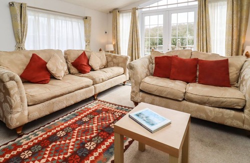 Moreton Cottage | Cabin ∙ 2 bedrooms ∙ 3 guests