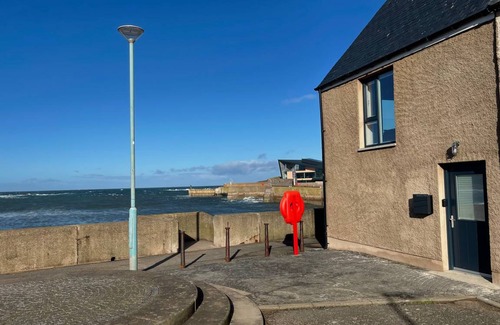 Eyemouth Cottage | Cabin ∙ 2 bedrooms ∙ 3 guests
