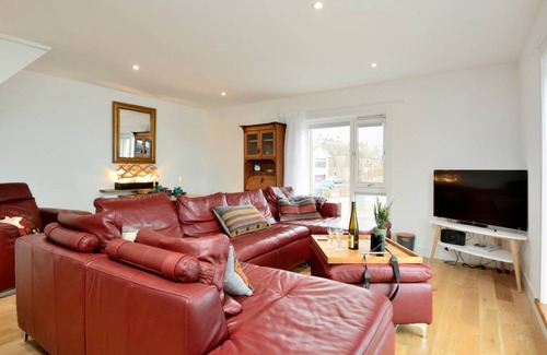 Eyemouth Cottage | Cabin ∙ 2 bedrooms ∙ 3 guests