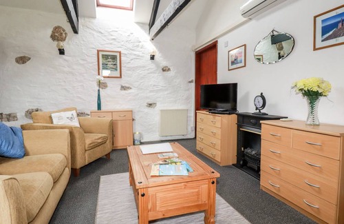 Stenalees Cottage | Cabin ∙ 2 bedrooms ∙ 3 guests