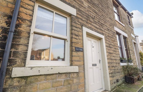 Skipton Cottage | Cabin ∙ 2 bedrooms ∙ 3 guests