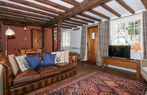 Hoxne Cottage | Cabin ∙ 2 bedrooms ∙ 3 guests