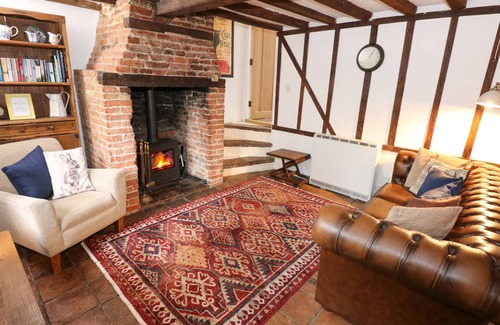 Hoxne Cottage | Cabin ∙ 2 bedrooms ∙ 3 guests