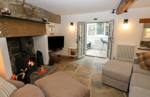 Eyam Cottage | Cabin ∙ 2 bedrooms ∙ 3 guests