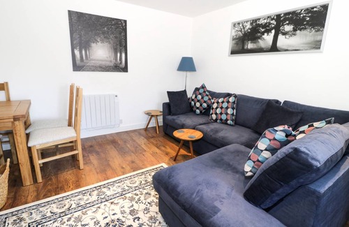 Allendale Cottage | Cabin ∙ 2 bedrooms ∙ 4 guests