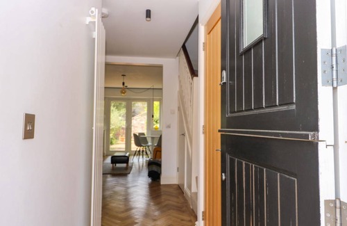 Langstone Cottage | Cabin ∙ 2 bedrooms ∙ 4 guests