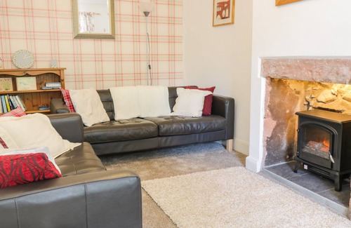 Moffat Cottage | Cabin ∙ 2 bedrooms ∙ 4 guests