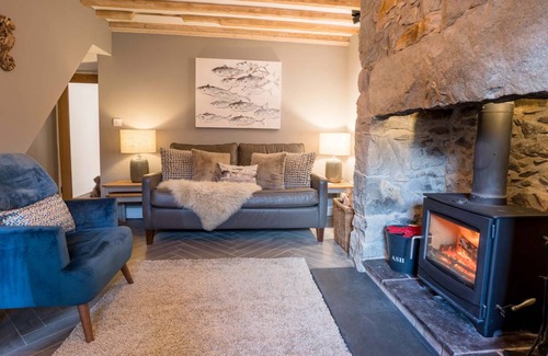 Trefor Cottage | Cabin ∙ 2 bedrooms ∙ 4 guests