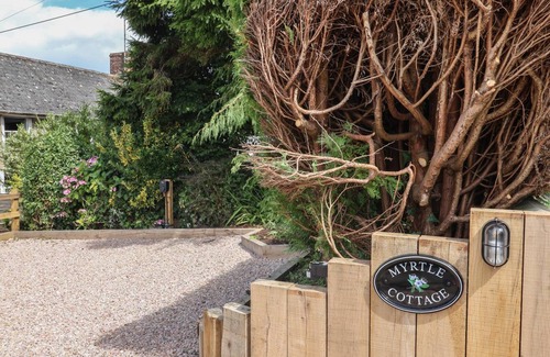 Lyme Regis Cottage | Cabin ∙ 2 bedrooms ∙ 4 guests