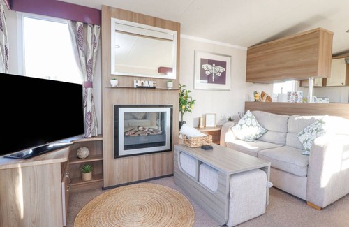 Wesham Cottage | Cabin ∙ 2 bedrooms ∙ 4 guests