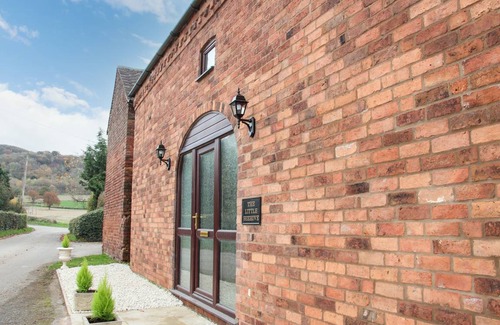 Abberley Cottage | Cabin ∙ 2 bedrooms ∙ 4 guests
