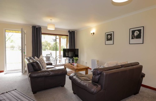 Strathpeffer Cottage | Cabin ∙ 2 bedrooms ∙ 4 guests