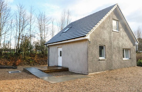 Banavie Cottage | Cabin ∙ 2 bedrooms ∙ 4 guests