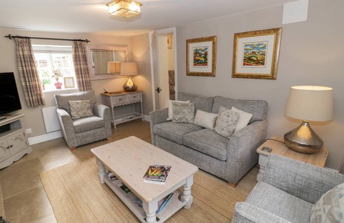 Blockley Cottage | Cabin ∙ 2 bedrooms ∙ 4 guests