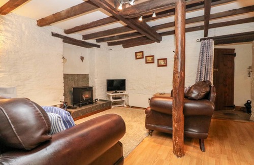 Lostwithiel Cottage | Cabin ∙ 2 bedrooms ∙ 4 guests