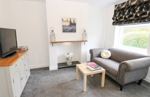 Selby Cottage | Cabin ∙ 2 bedrooms ∙ 4 guests