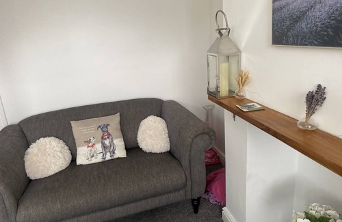 Selby Cottage | Cabin ∙ 2 bedrooms ∙ 4 guests