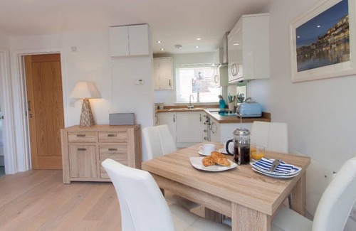 Brixham Cottage | Cabin ∙ 2 bedrooms ∙ 4 guests