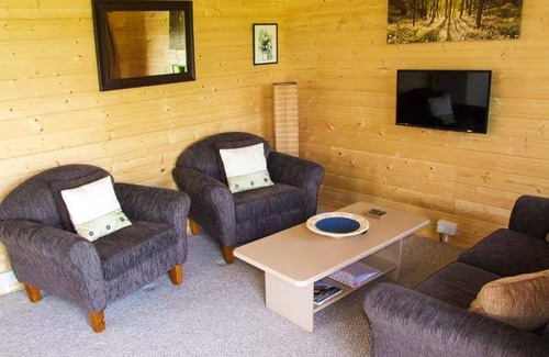 Broadway Cottage | Cabin ∙ 2 bedrooms ∙ 4 guests