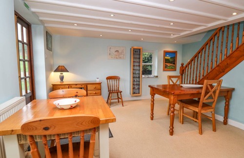 Aberystwyth Cottage | Cabin ∙ 2 bedrooms ∙ 4 guests